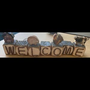 Country “WELCOME” Blocks.